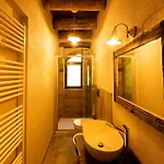 Oda ve Kahvaltı Iduevagamondi Immerso Nel Bosco Tra Le Montagne Con Area Benessere Extra 3*