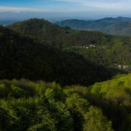 Iduevagamondi Immerso Nel Bosco Tra Le Montagne Con Area Benessere Extra Bed & Breakfast