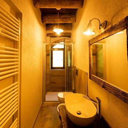 Bed & Breakfast Iduevagamondi Immerso Nel Bosco Tra Le Montagne Con Area Benessere Extra 3*