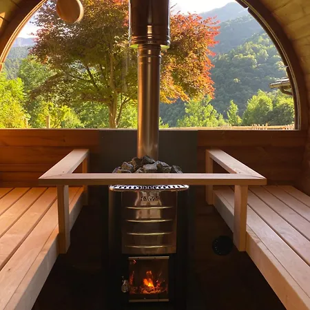 Iduevagamondi Immerso Nel Bosco Tra Le Montagne Con Area Benessere Extra
