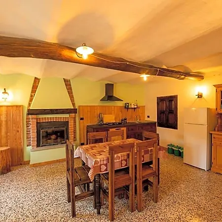 Iduevagamondi Immerso Nel Bosco Tra Le Montagne Con Area Benessere Extra Couette-café 3*