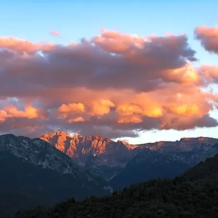 Couette-café Iduevagamondi Immerso Nel Bosco Tra Le Montagne Con Area Benessere Extra