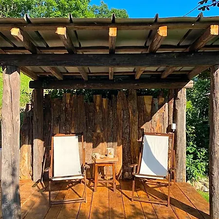Iduevagamondi Immerso Nel Bosco Tra Le Montagne Con Area Benessere Extra Couette-café 3*